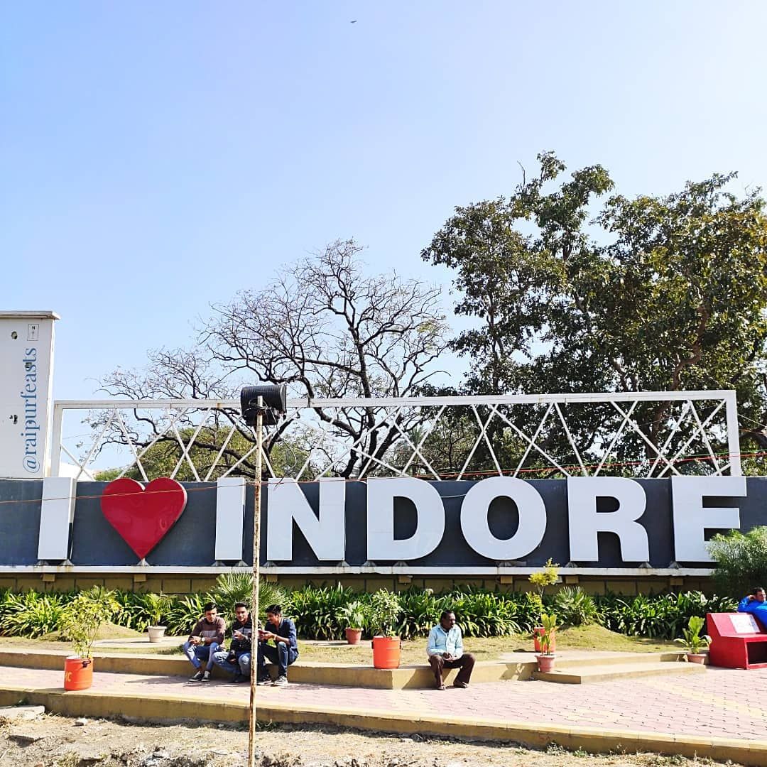 Hire Hotel, Restaurant & Cafe Staff In Indore